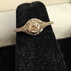 14k antique diamond ring 5 3/4 sizeable. Stamped 14k. Genuine old mine cut diamo